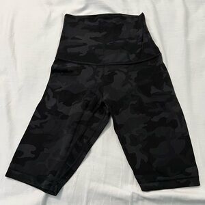 Lululemon Athletica Black Camouflage Bike Shorts, high rise.